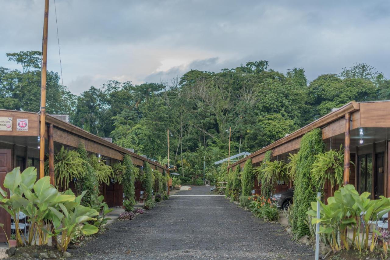 Cabanas Del Rio Aparthotel La Fortuna Bagian luar foto